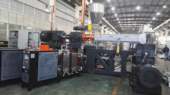 Πλήρες αυτόματο PVC σίτισης πρώτης ύλης που συνθέτει τον κοκκοποιώντας εξωθητή κοβάλτιο-kneader γραμμών